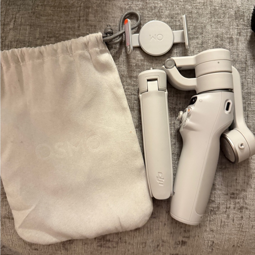 DJI White Osmo Mobile Gimbal Set